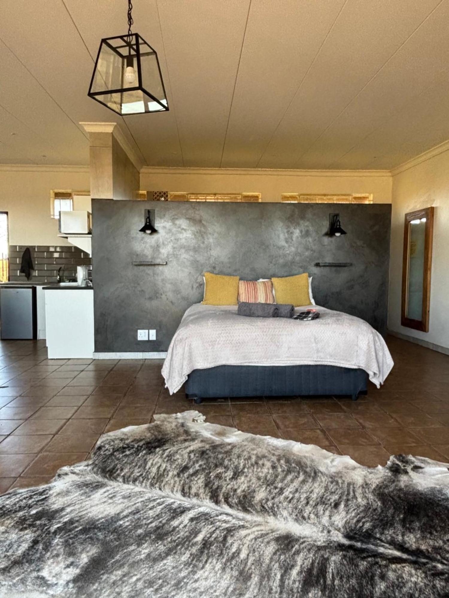 Dewdrop Farm Stay Ermelo Exteriör bild