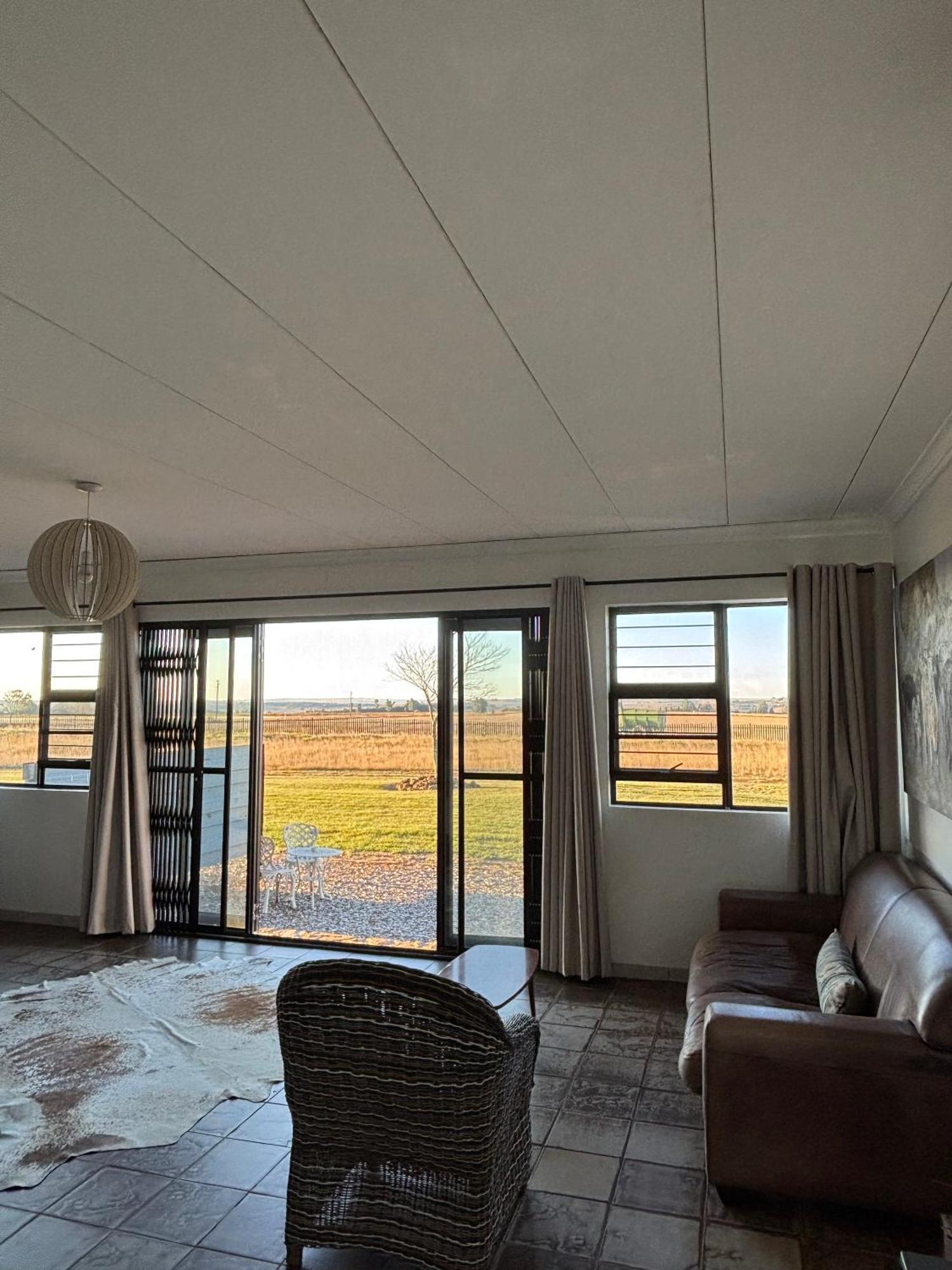 Dewdrop Farm Stay Ermelo Exteriör bild